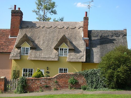 thatched roof cottages cottage irish thatch thatching considered alternative decortoadore