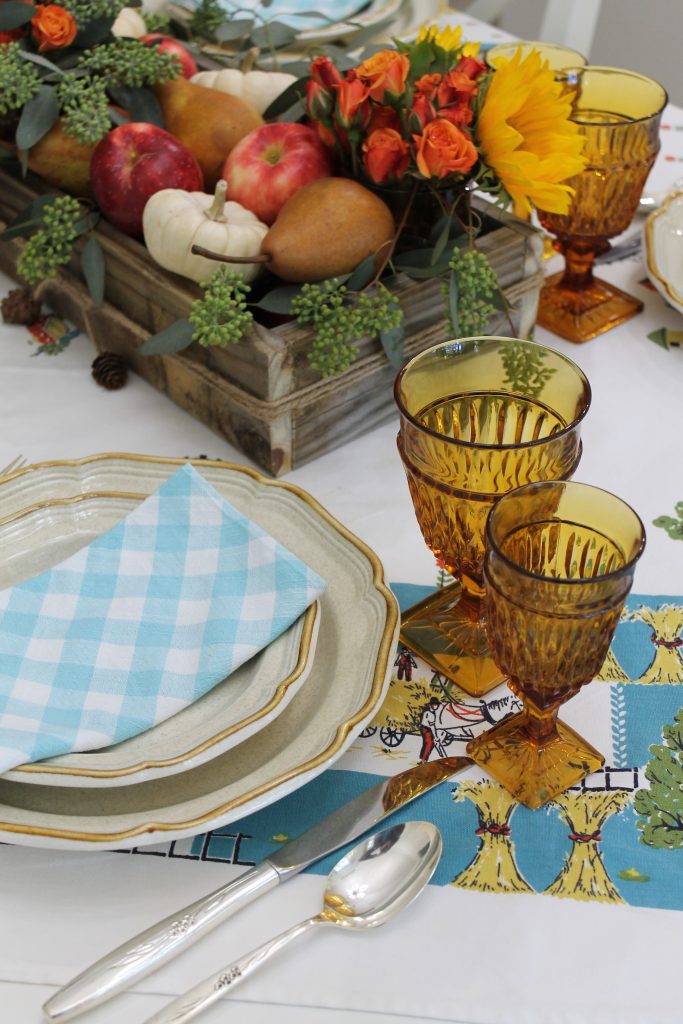 An Everyday Thanksgiving Table Decor To Adore 