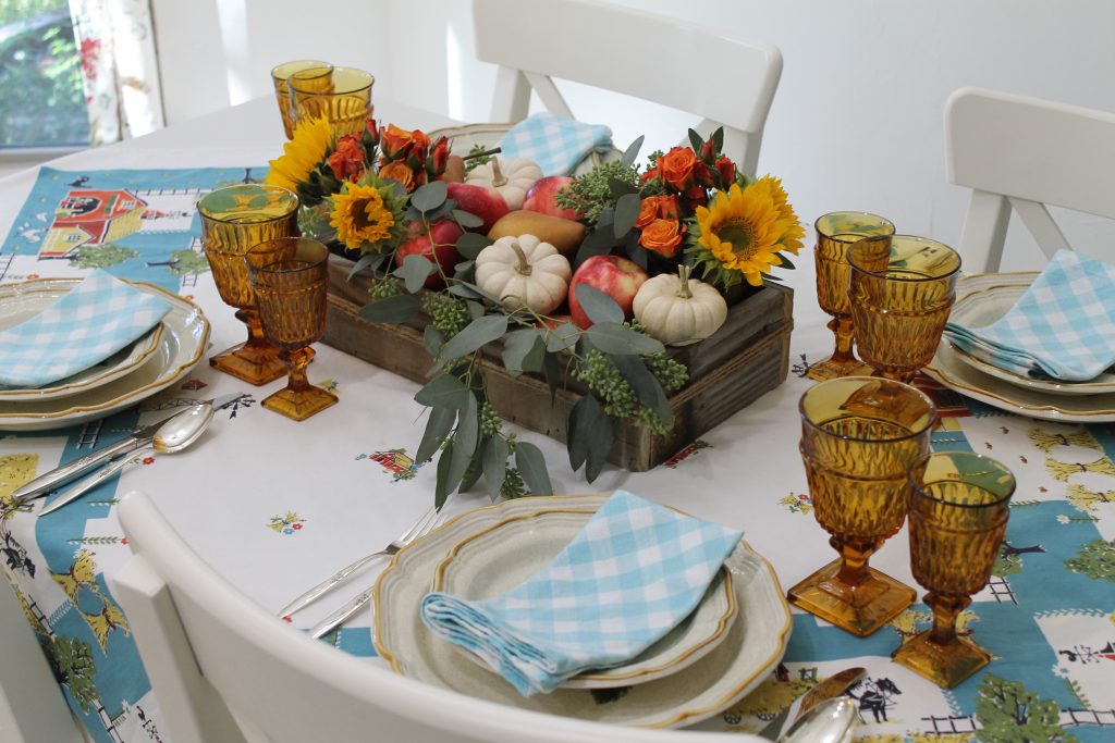 An Everyday Thanksgiving Table Decor To Adore centerpiece