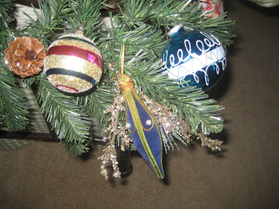 The Garland of Christmas Past