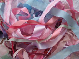 Friday Freebie My name is Laura and I'm a Ribbon A Holic