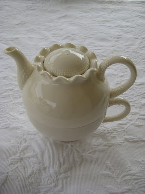 broken teapot