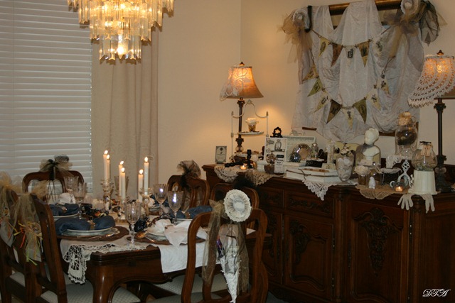 Spooktacular Tablescape 