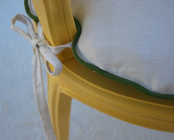 daisy chair 037