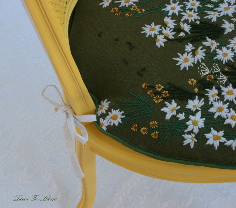 daisy chair 052-1