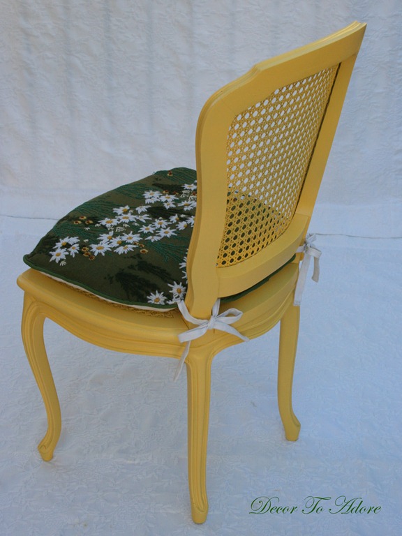 daisy chair 067