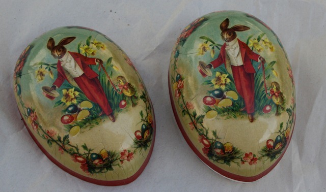 Papier-mâché eggs