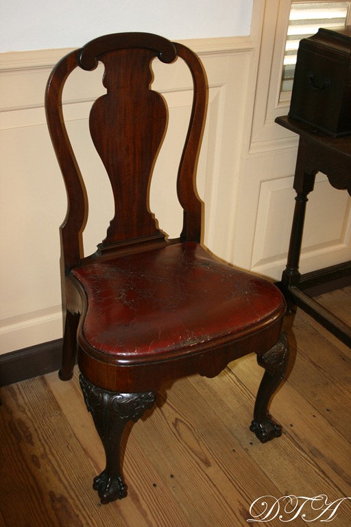 Colonial Style furniture