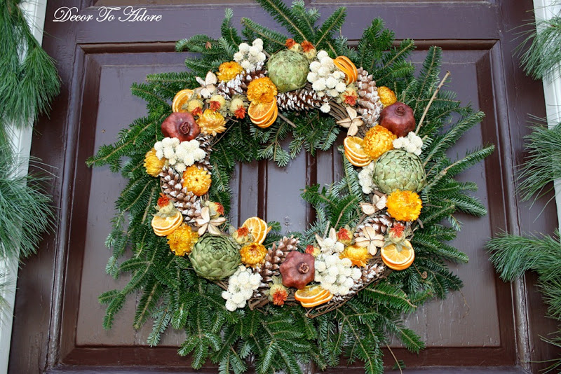 The Holiday Wreaths of Colonial Williamsburg
