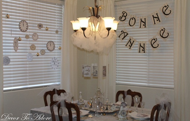 bonne annee table decor