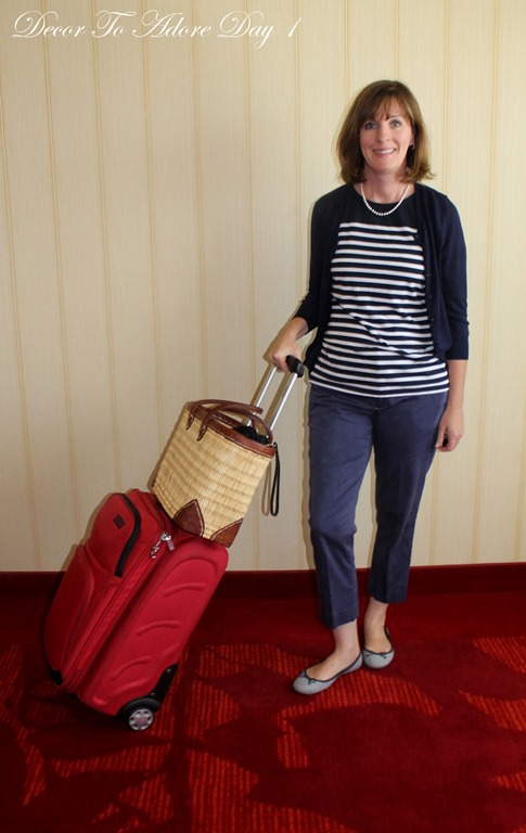 A Two Week Vacation Wardrobe With Just 12 Pieces