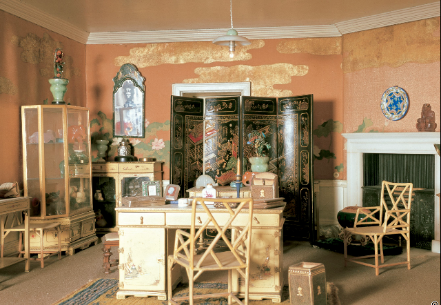 Queen Mary’s Dollhouse