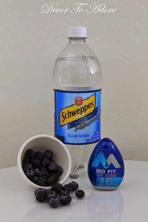 Easy and Refreshing Blueberry Spritzers