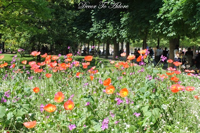 The Gardens Of Paris