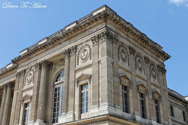 Architecture Style of the Louvre