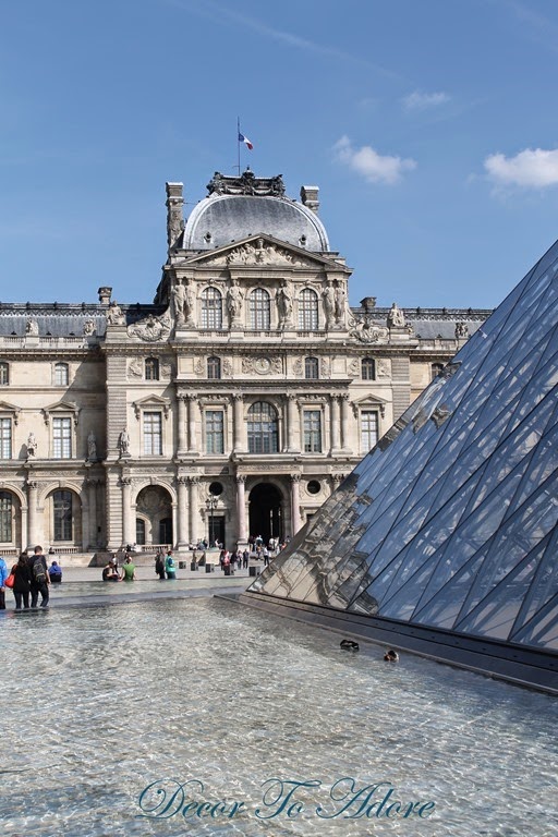 The Louvre’s Secret Entrance and its Dazzling Exterior