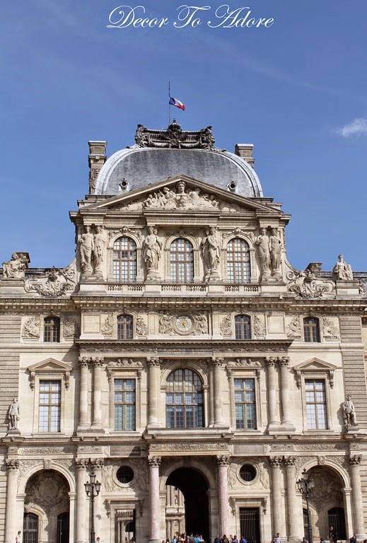 Architecture Style of the Louvre