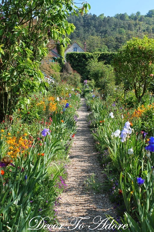 Monet's Closed Garden