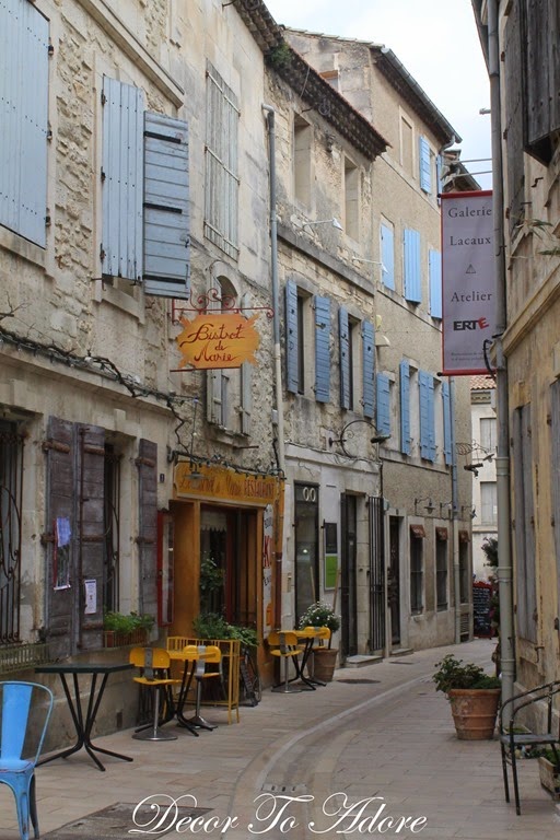 Strolling Thru Saint-Rémy