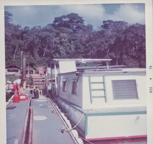House Boat008