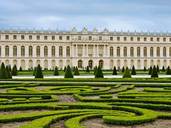 Versailles gardens took 40 years to complete