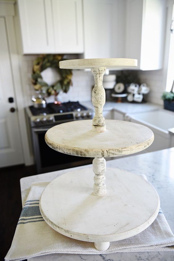 A must pin to make your own DIY three tiered tray. A super simple way to make an customizeable three tiered tray for any room in your home. Great for rustic farmhouse decor & cottage style decor kitchens.: 