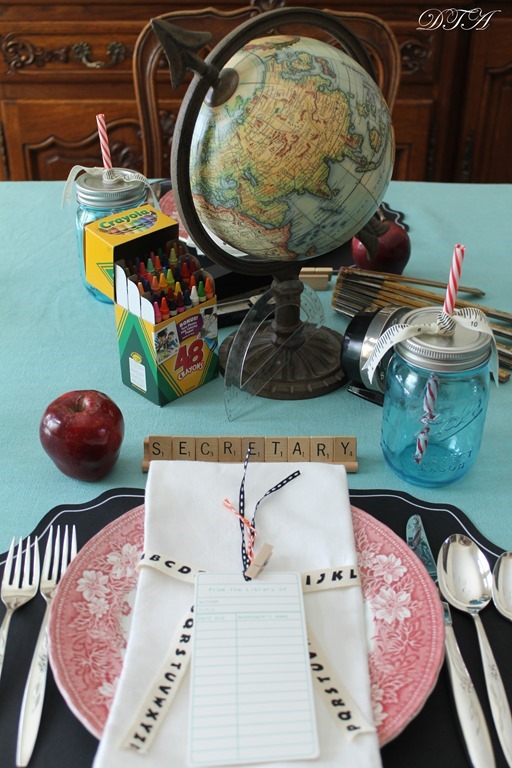 2016 Back to School Tablescape