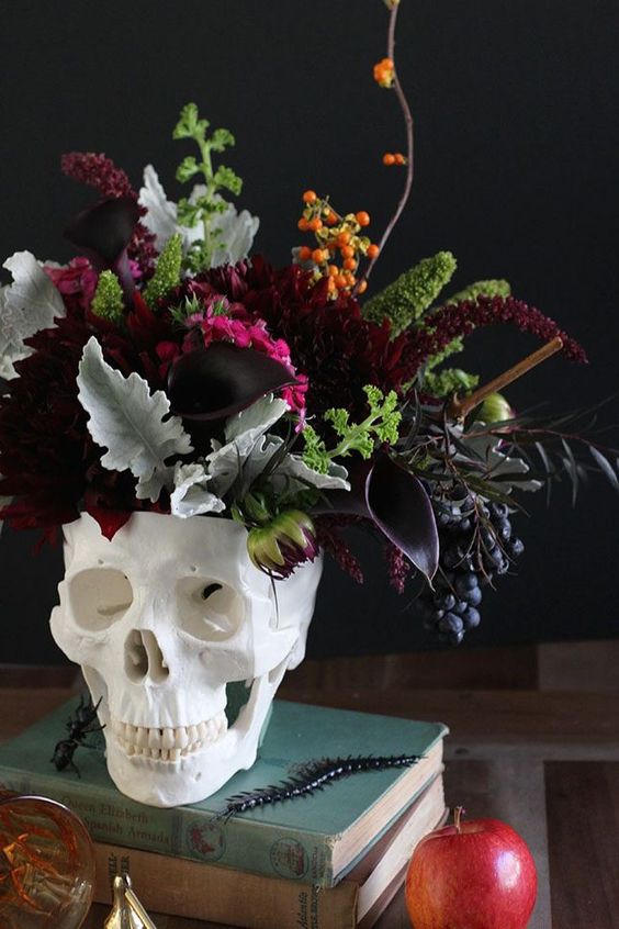 Save this for a festive DIY skull vase, perfect for this Halloween season.: 