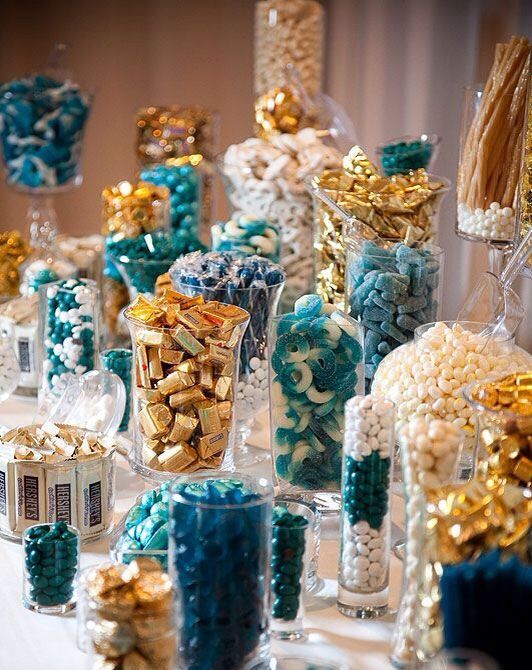 Egyptian Party : Candy buffet in lots of gold and blue candy : inspiration idea: 