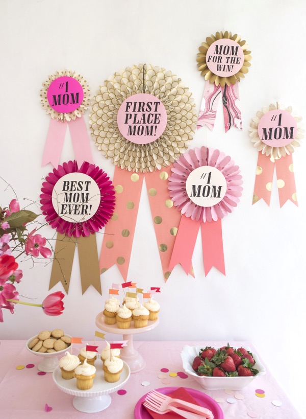 Oversize Mother's Day Awards DIY | Oh Happy Day!