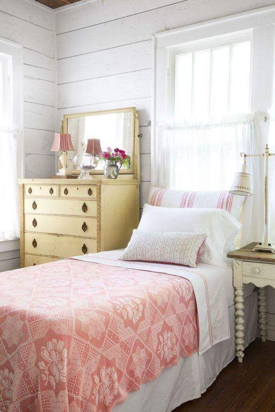  Summer Bedroom Ideas for Large Space