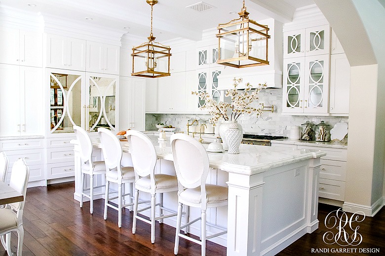 kitchen sunny table