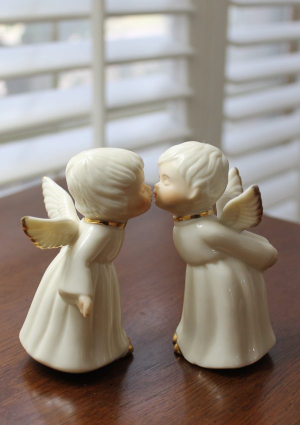 Decor To Adore All Is Calm Bedroom Kissing Angels