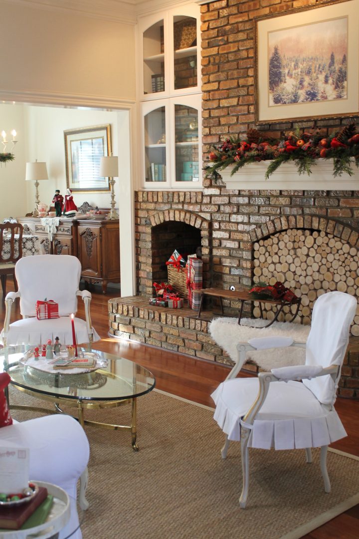 An Old Fashioned Christmas Home Tour - Decor To Adore