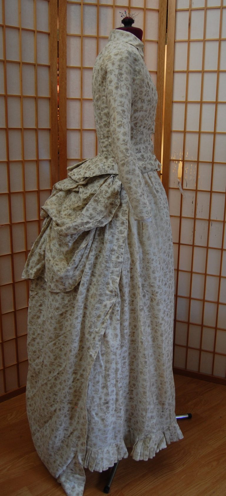 Inspiration For An 1880's Calico Bustle Dress And Bonnet - Decor To Adore