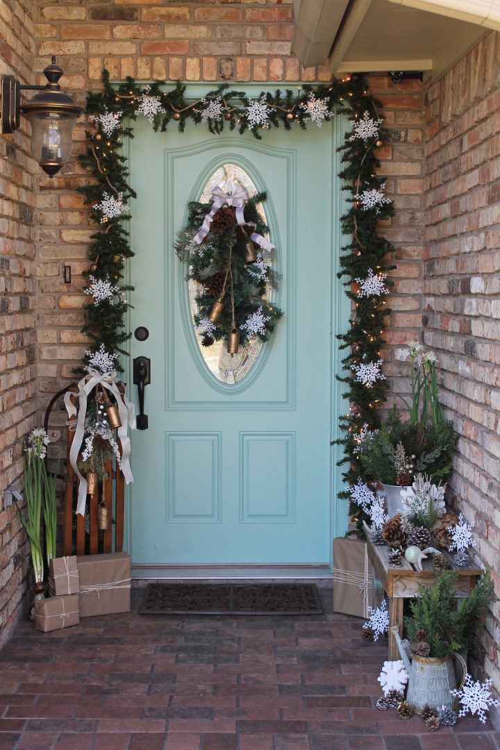 Outdoor Christmas Decor To Adore - Decor To Adore