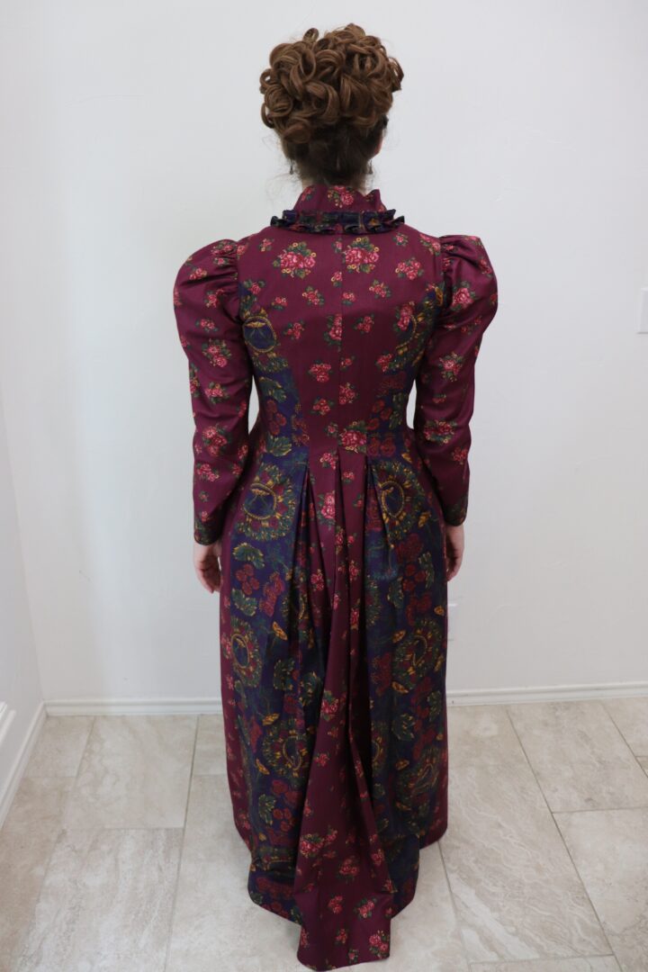 1890s Dressing Gown Wrapper Tea Gown