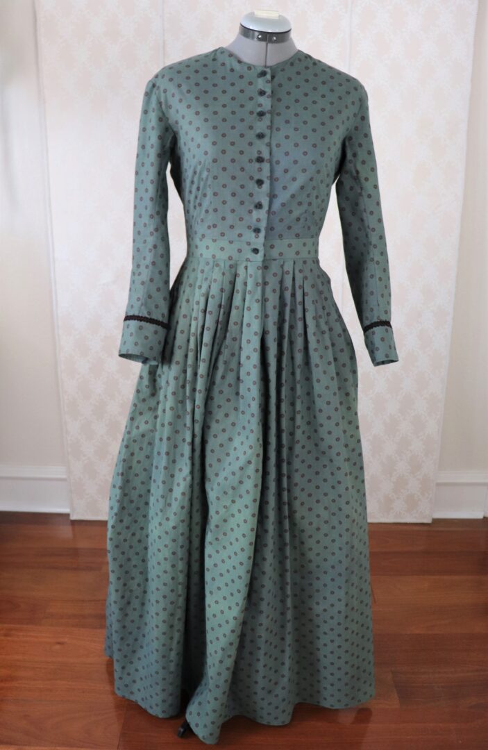A Tasha Tudor Inspired Pioneer Work Dress