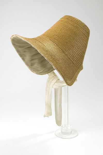 Lined straw bonnet