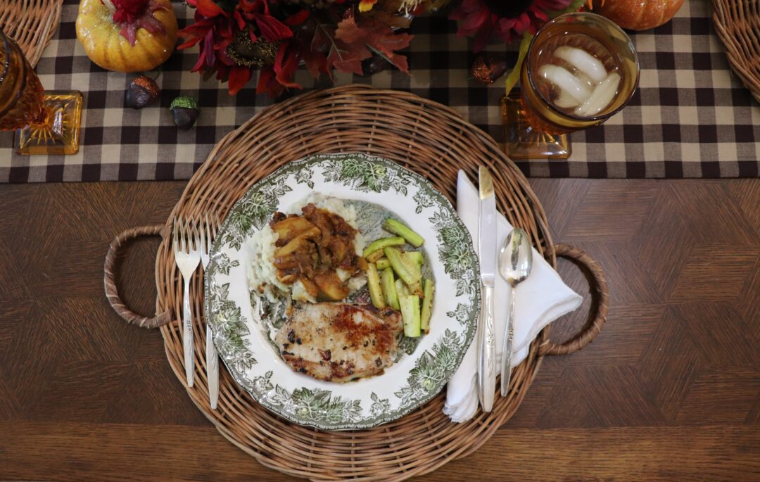 Harvest Porkchops With Apple Pumpkin Sauce