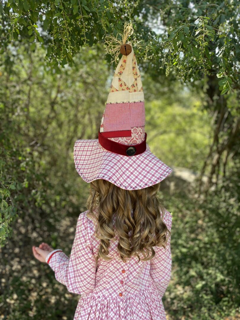 Laura Ingalls meets Wednesday Adams dress and hat