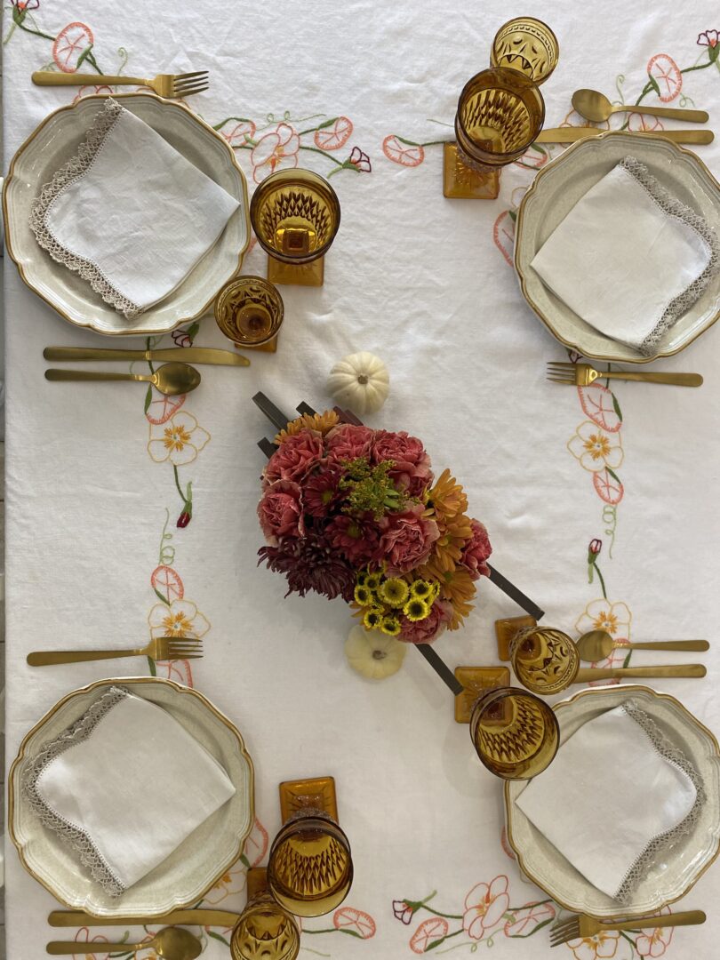 A Thanksgiving Tablescape With Vintage Favorites