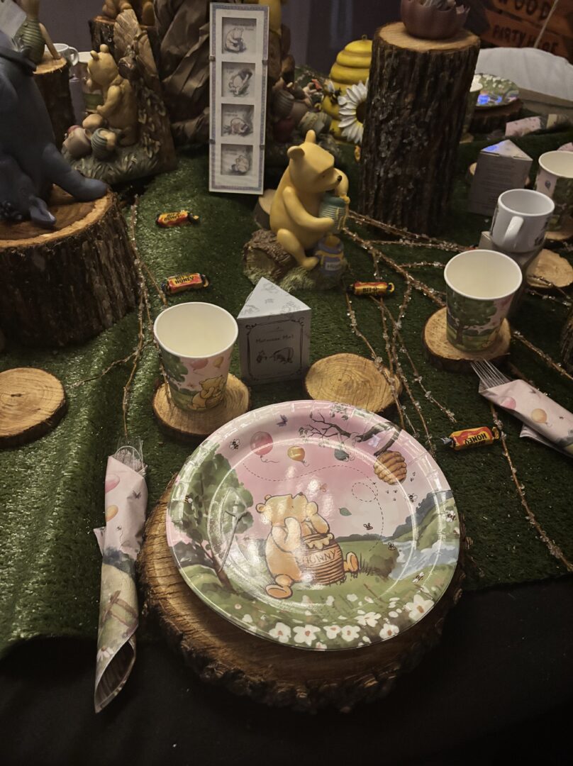 Winnie the pooh tablescape