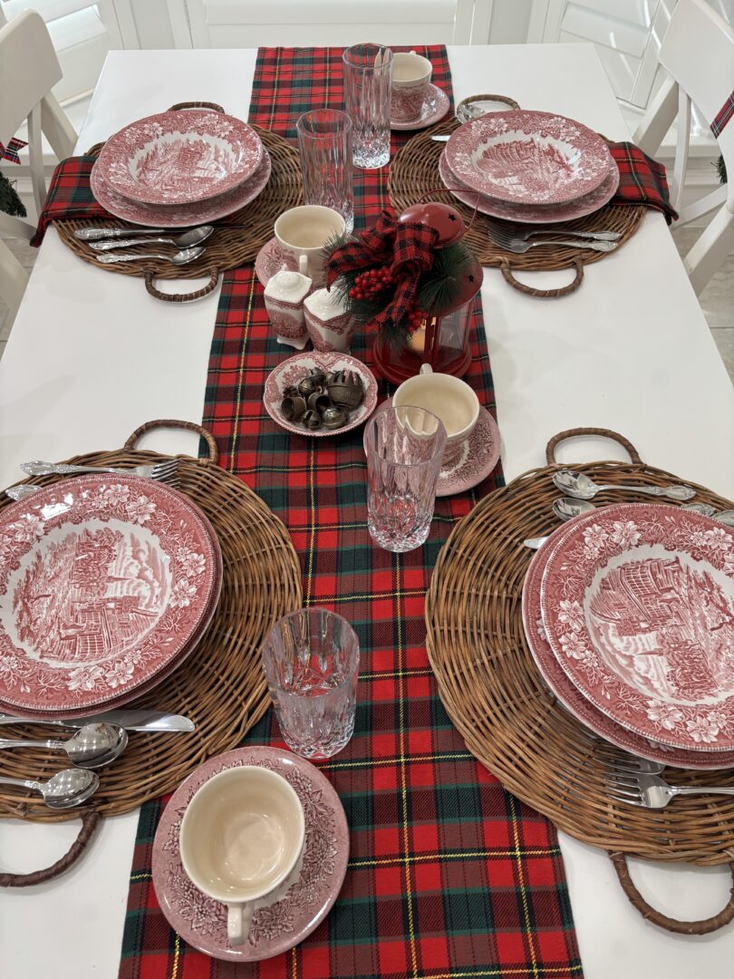 Plaid table runner and napkins. 