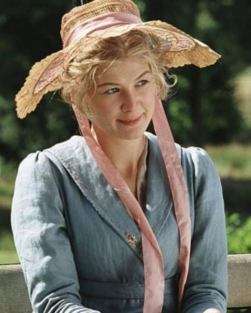 Rosamund Pike as Jane Bennet