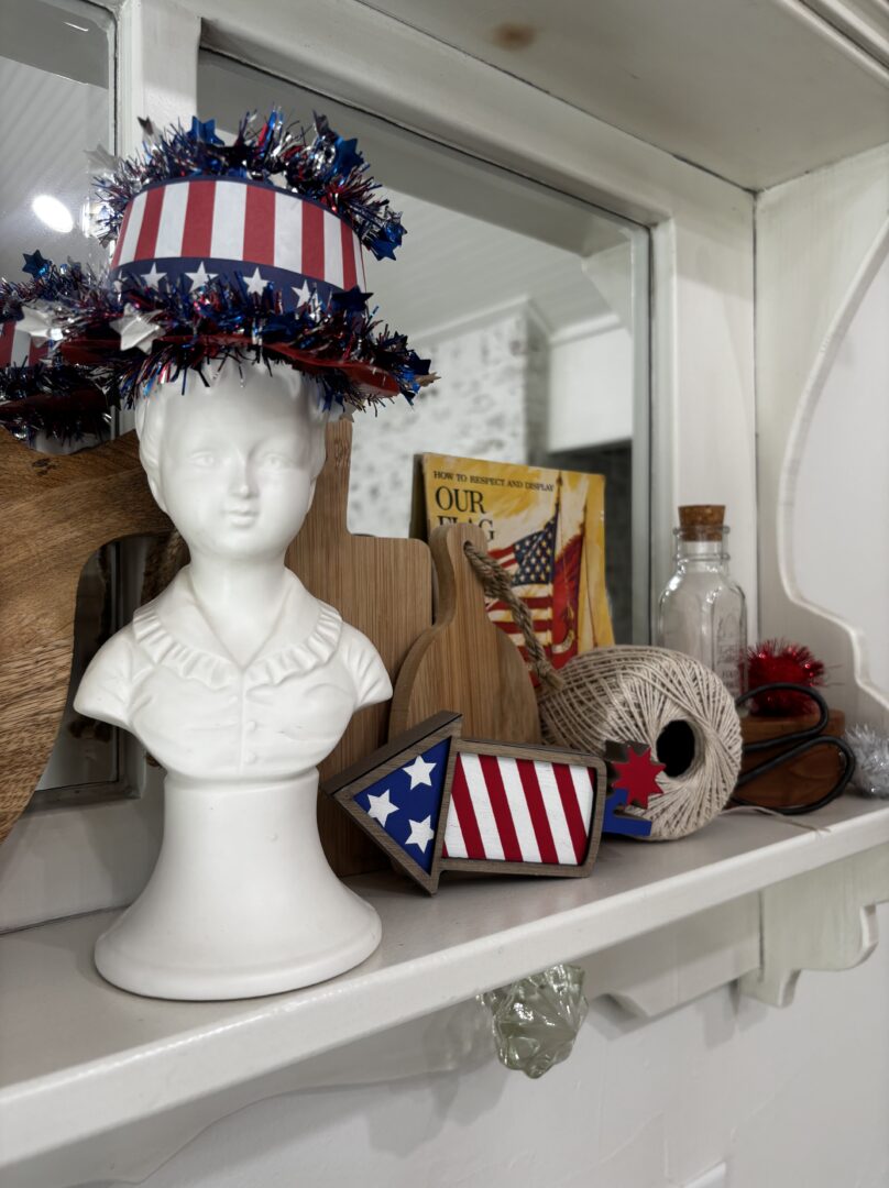 Patriotic Kitchen Shelf Decor