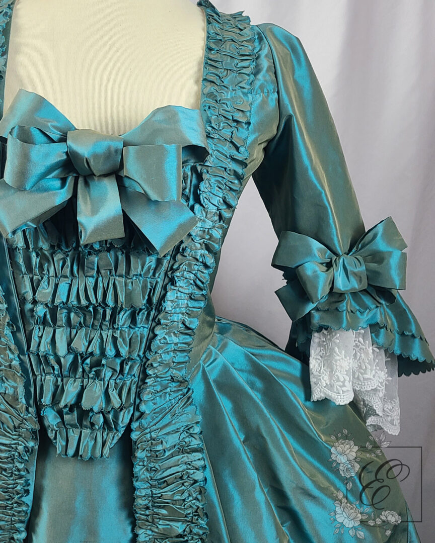 Ensembles of the Past Sara Gonzalez