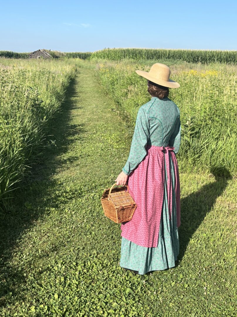 Ma's Apron LITTLE HOUSE ON THE PRAIRIE™ Ma's Apron LITTLE HOUSE ON THE PRAIRIE™